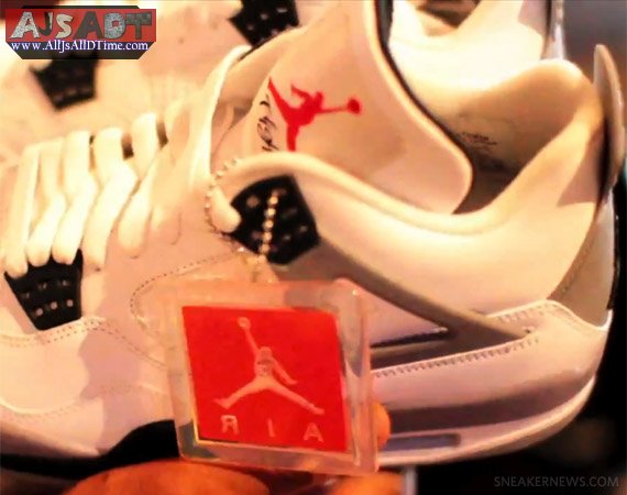 air-jordan-iv-white-cement-2012-video-preview-04