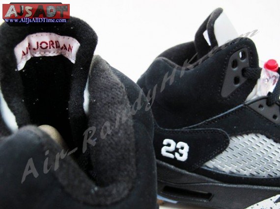 air-jordan-v-retro-2011-black-metallic-silver-1