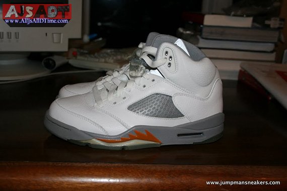 air-jordan-v-white-sunset-stealth-sample-05