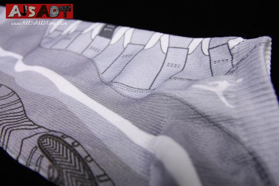 air-jordan-xi-cool-grey-socks-www-ajsadt-com-1